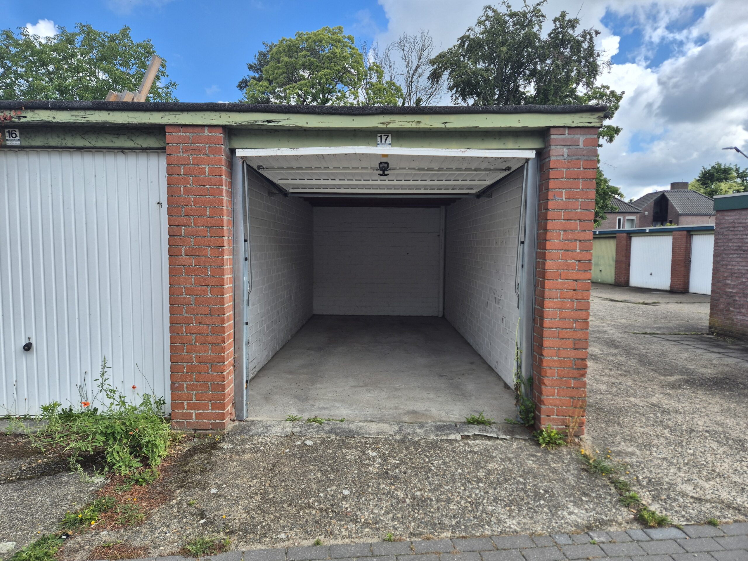 Garageboxen te koop in Helmond